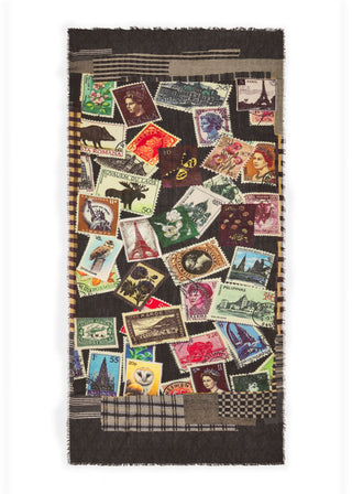 Feiner Schal aus Wolle-Modal-Mix mit Briefmarken-Motiven