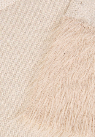 Strickschal mit Pelz-Kanten