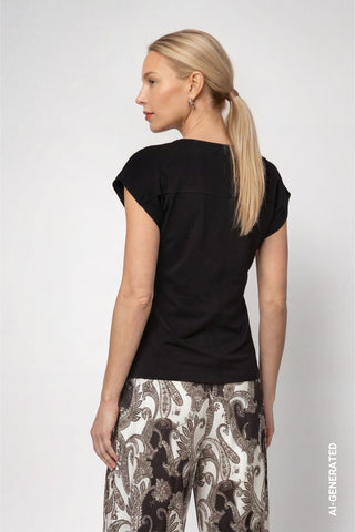 T-Shirt mit Knotendetail