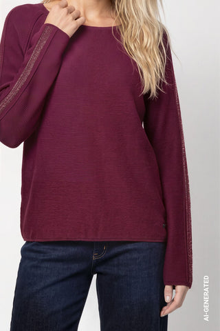 Strickpullover mit Schmuckakzenten