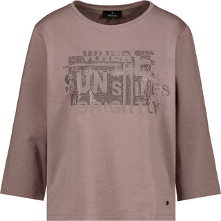 T-Shirt mit Schmuck