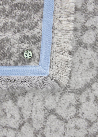 Jacquard-Dreieckstuch mit Leo-Muster