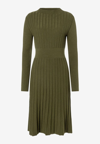 Strickkleid mit Rippenstruktur