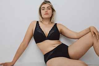 SALERNO midnight blue halb unterlegter BH tiefdek.